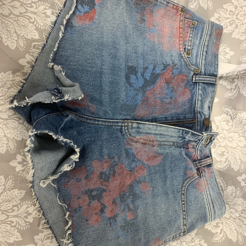 Saint Laurent